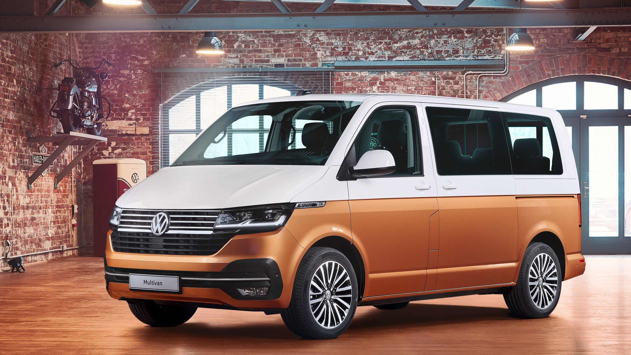 VW Multivan 6.1 Zweifarblackierung Seitenansicht