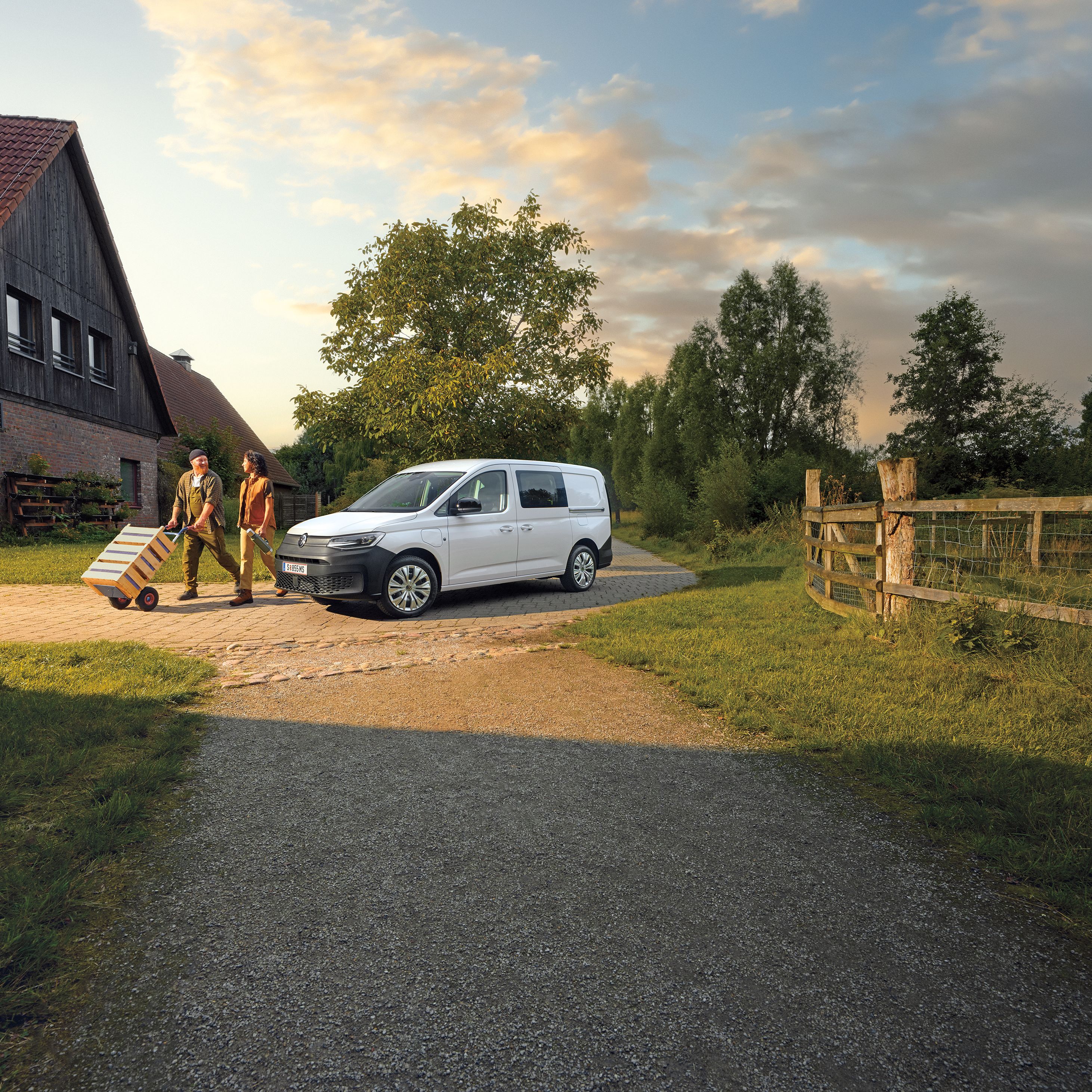 VW Caddy Flexible Front