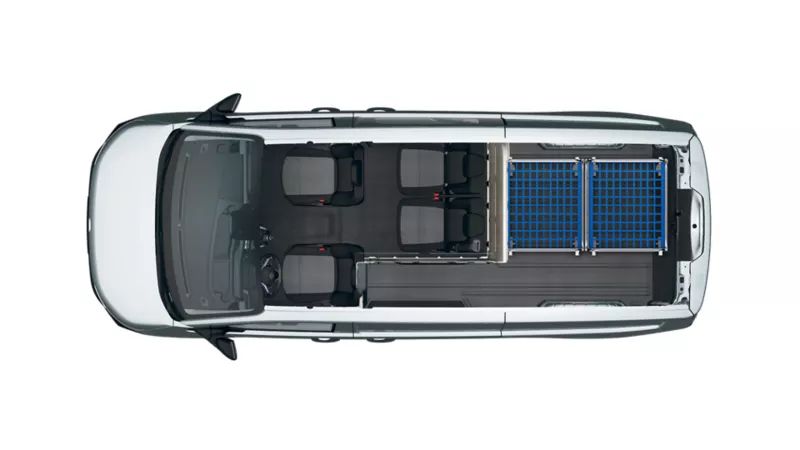 VW Transporter Kombi mit 4 Sitzen, LR, L-Trennwand und Platz für zwei Rollcontainer