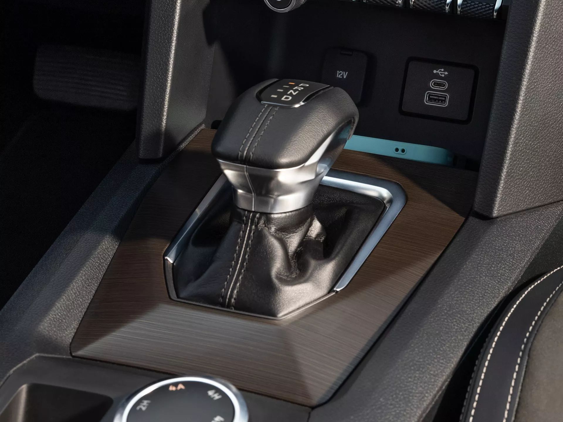 Nahaufnahme Schalthebel VW Amarok