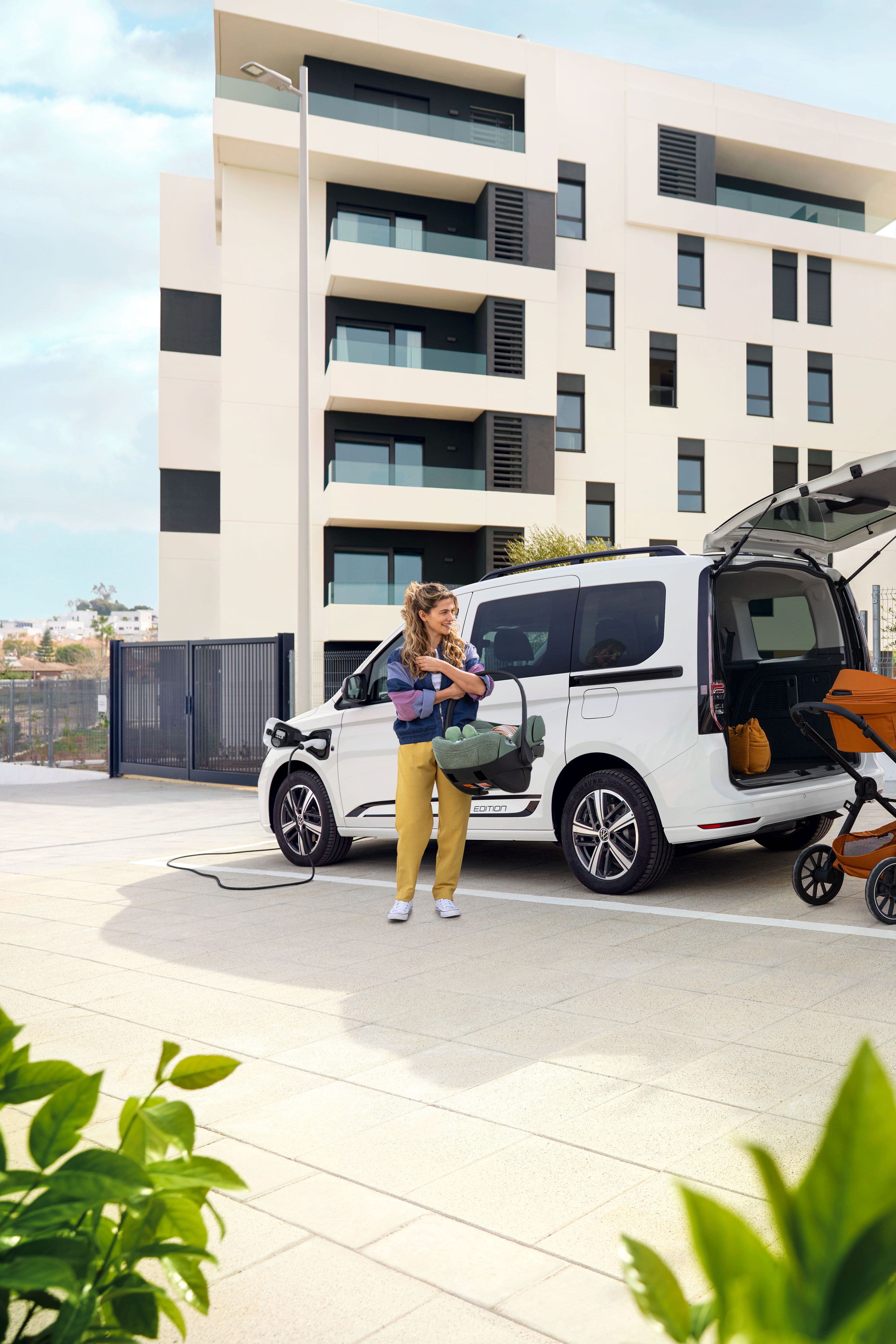 Caddy eHybrid z družino