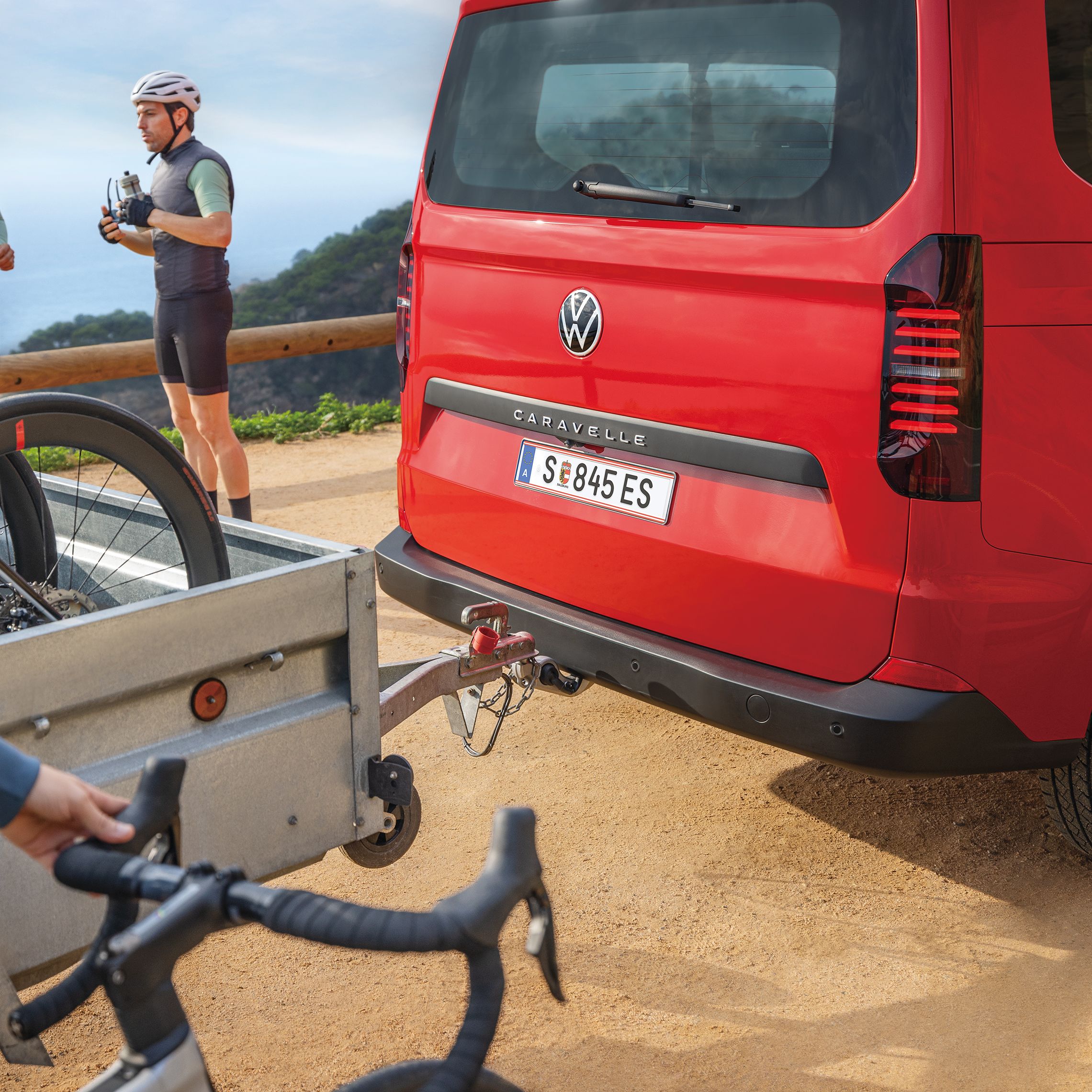 Caravelle und Fahrradfahrer